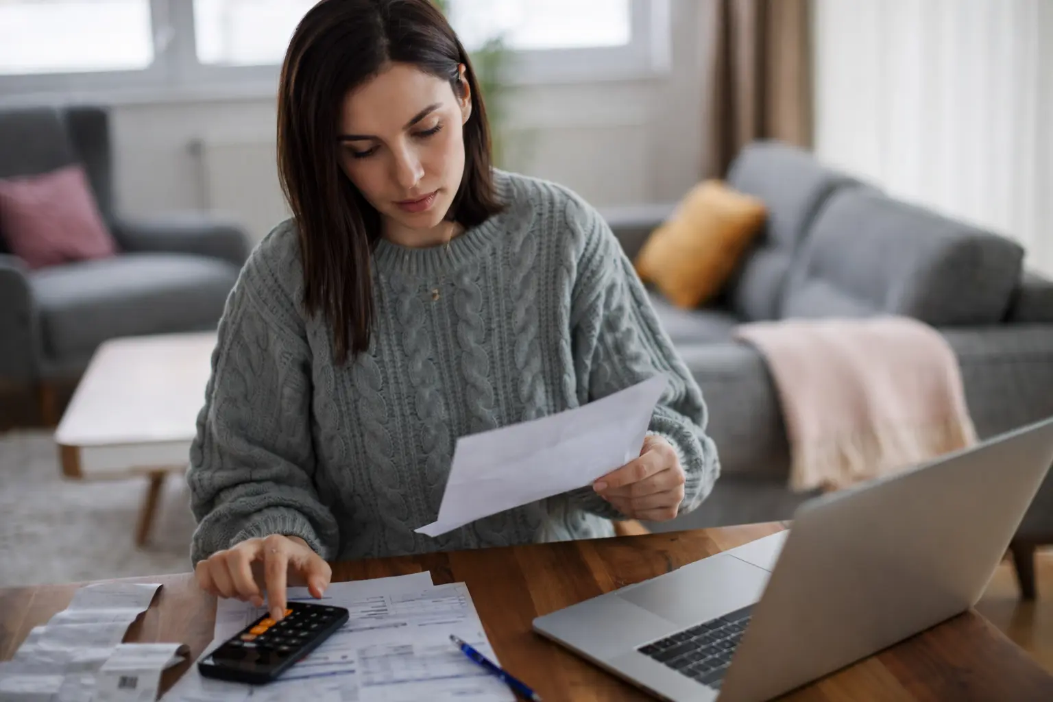 How to Apply for Student Loans In U.S. 2026