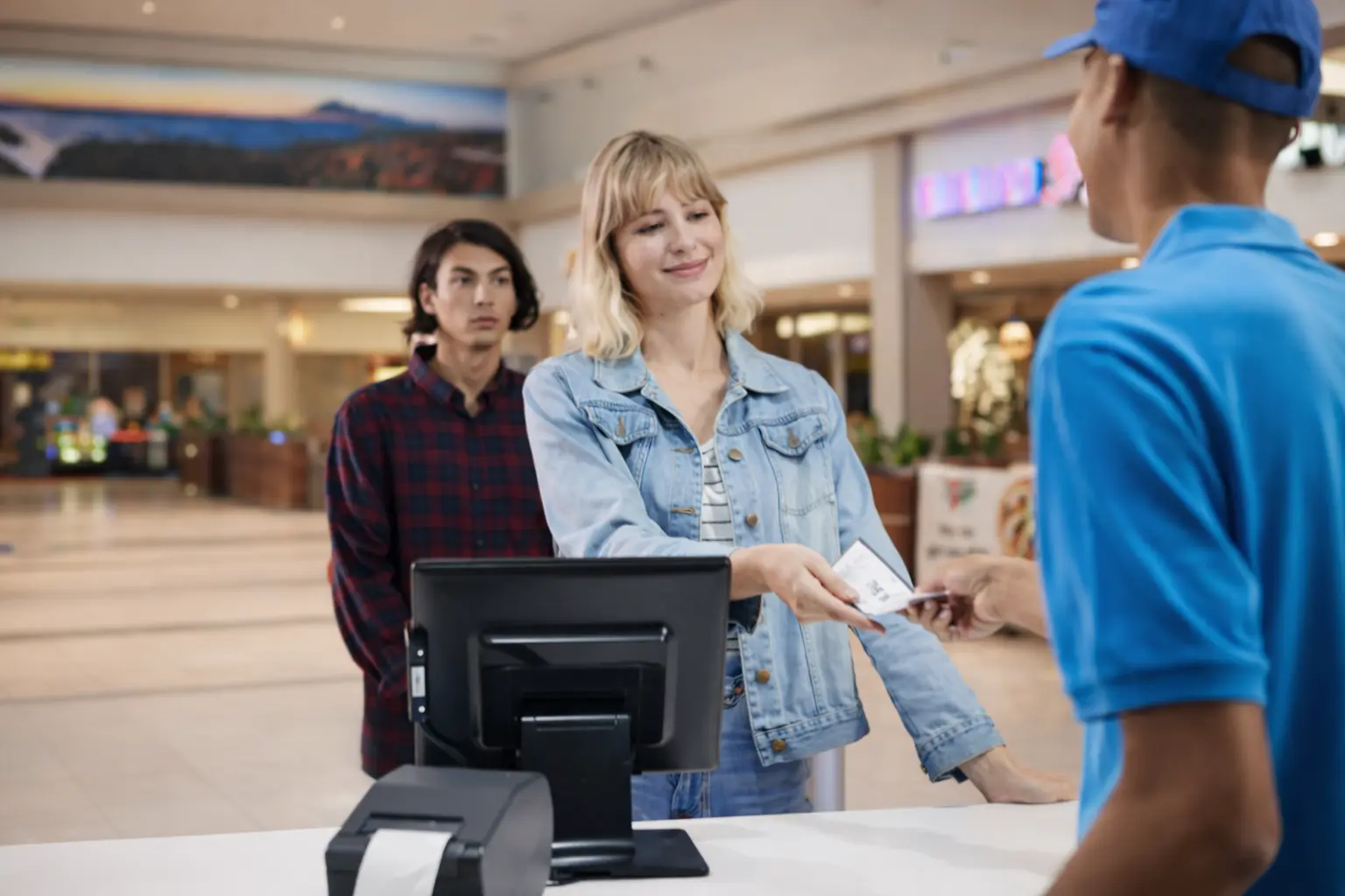 Credit card authorization vs settlement shown on payment terminal and bank app