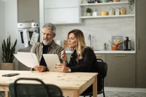 Households stop feeling secure and start feeling managed financial pressure