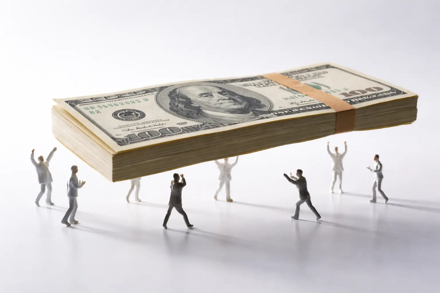 Overnight bank clearing cycles showing settlement flow as financial balances move through institutional processing systems