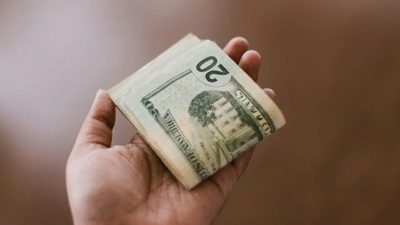 IRS owes 6 percent annual interest on late tax refunds in Q2 2026 when refund exceeds 45 days past April 15